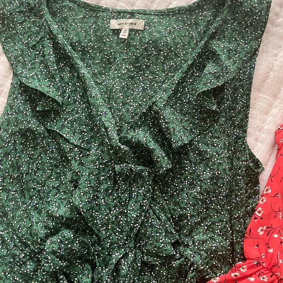 3 Size XS tops - Picture 3 of 4